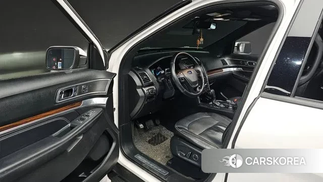 Ford Explorer 2018 Белый из Кореи, фото 2