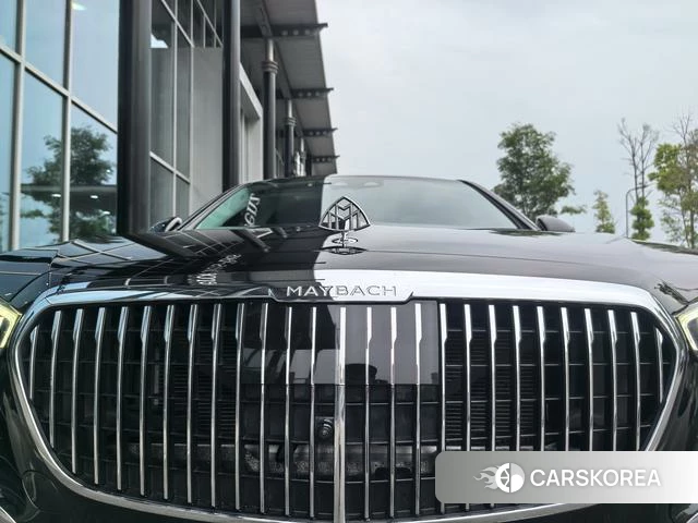 Mercedes-Benz Maybach S-class 2024 Черный из Китая, фото 2