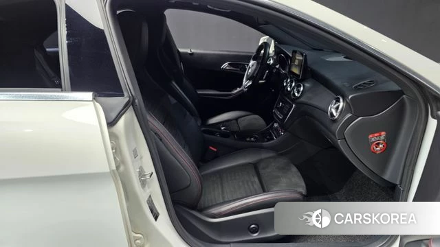 Mercedes-Benz CLA-Class C117 2018 Белый из Кореи, фото 2