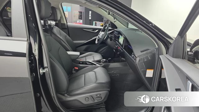 Kia Di Ol Nu Niro 2023 Черный из Кореи, фото 2