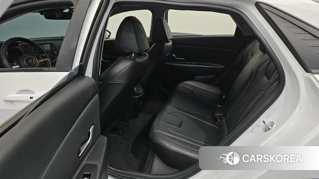 Hyundai Avante (CN7) 2023 Белый из Кореи, фото 2