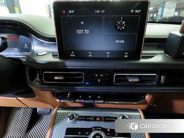 Lincoln Aviator 2nd generation 2021 Серебристо-серый из Кореи, фото 2