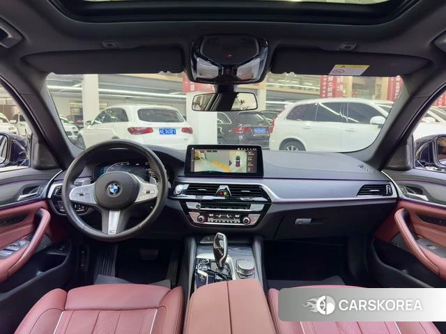 BMW 5 series 2023 Черный из Китая, фото 2