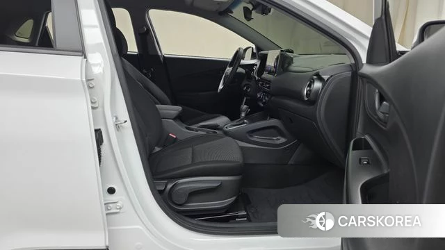 Hyundai The New Kona 2021 Белый из Кореи, фото 2