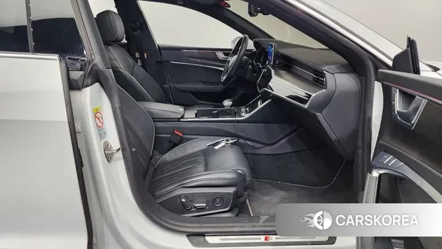 Audi A7 (4K) 2021 Белый из Кореи, фото 2