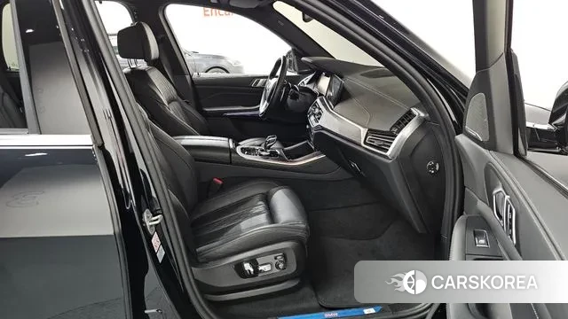 BMW X5 (G05) 2023 Черный из Кореи, фото 2