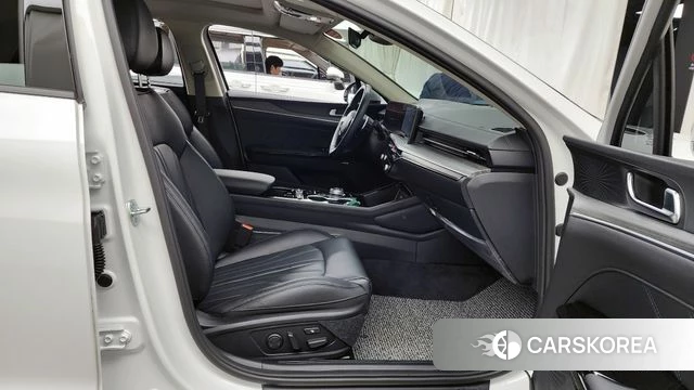 Kia The New K5 3rd generation 2024 Белый из Кореи, фото 2