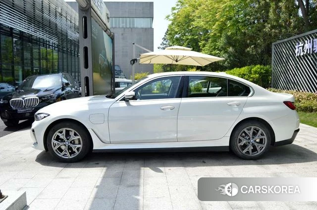 BMW i3 2023 Белый из Китая, фото 2