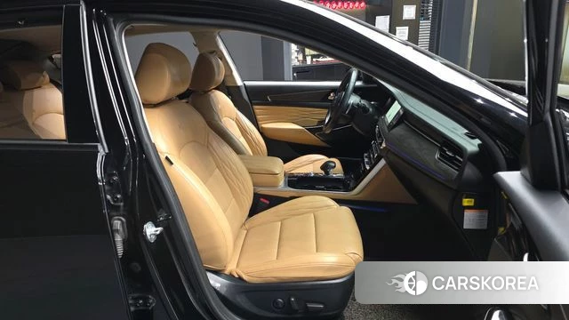 Kia K7 Premier Hybrid 2021 Черный из Кореи, фото 2