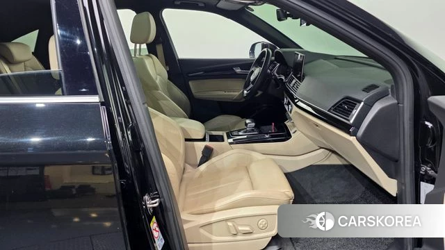 Audi Q5 (FY) 2022 Черный из Кореи, фото 2