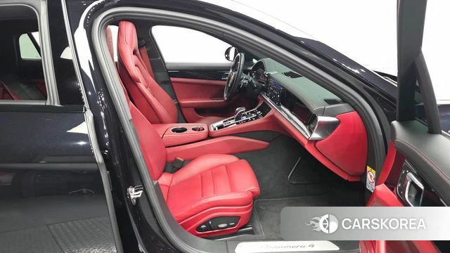 Porsche Panamera (971) 2022 Черный из Кореи, фото 2