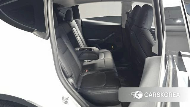 Tesla Model Y 2024 Белый из Кореи, фото 2