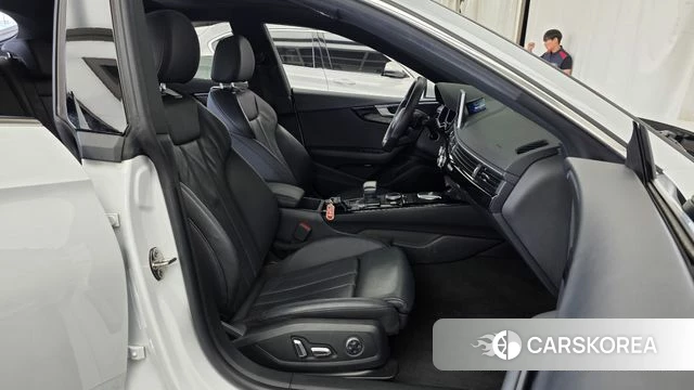 Audi A5 (F5) 2019 Белый из Кореи, фото 2