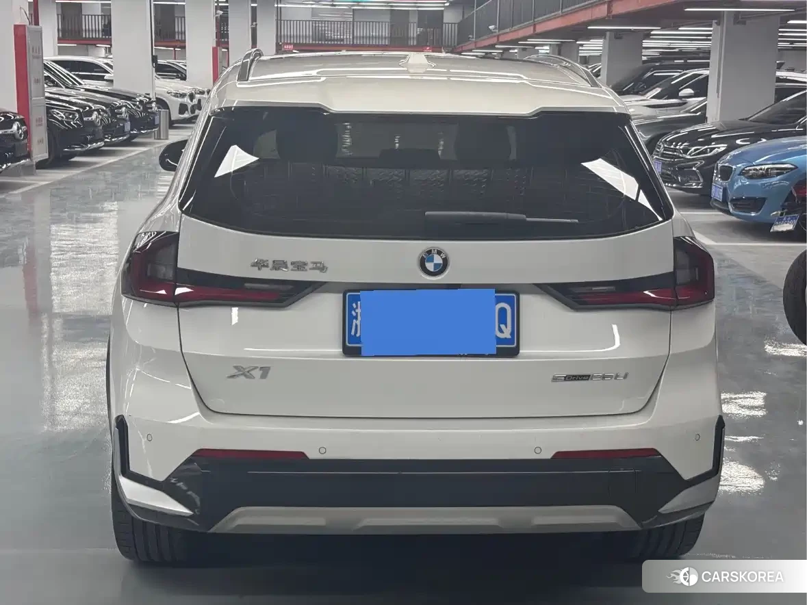 BMW X1 2023 Белый из Китая, фото 2