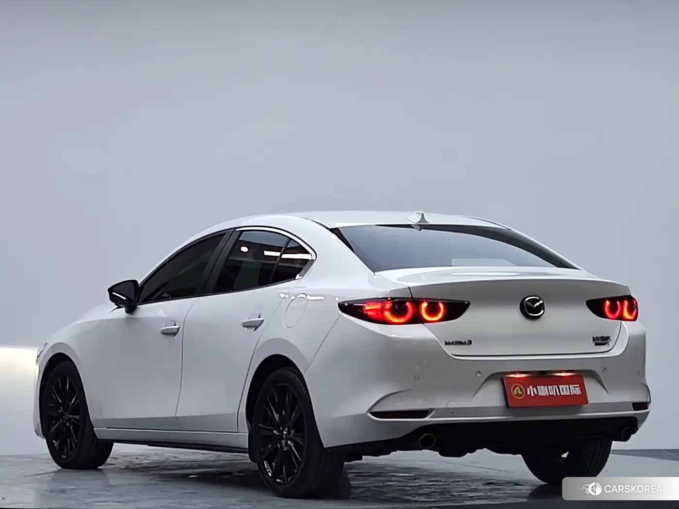 Mazda 3 2023 Белый из Китая, фото 2