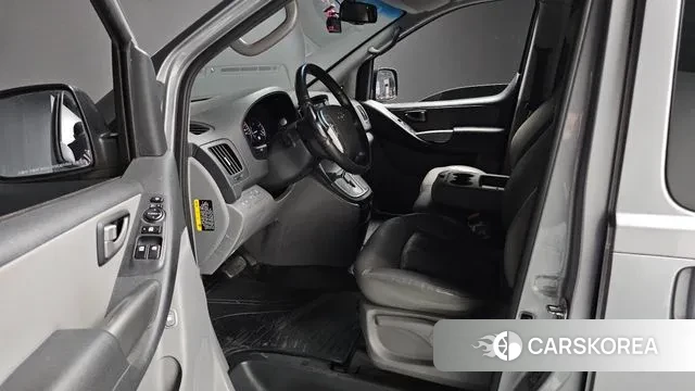 Hyundai The New Grand Starex 2020 Серебристо-серый из Кореи, фото 2
