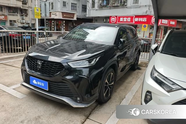 Toyota Crown Lufang 2024 Черный из Китая, фото 2