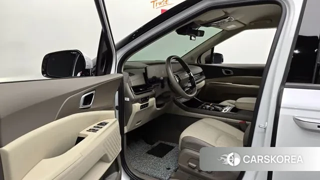 Kia The New Carnival 4th Generation 2025 Белый из Кореи, фото 2