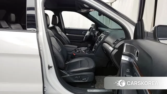 Ford Explorer 2018 Белый из Кореи, фото 2