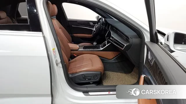 Audi A6 (C8) 2022 Белый из Кореи, фото 2