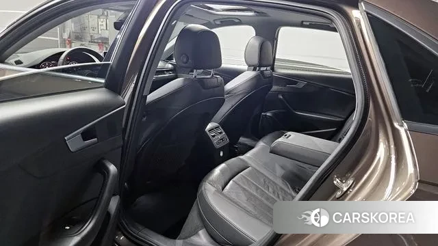 Audi A4 (B9) 2018 Коричневый из Кореи, фото 2