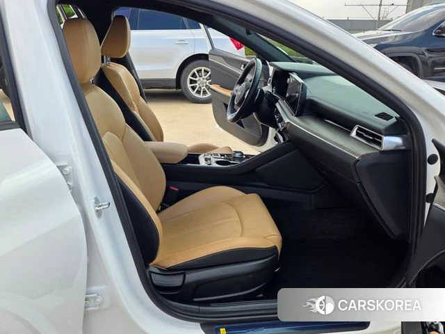 Kia K5 3rd generation 2023 Белый из Кореи, фото 2