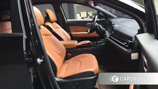 Kia Sportage 5th Generation Hybrid 2021 Черный из Кореи, фото 2