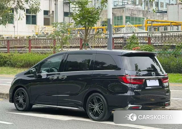 Honda Odyssey 2024 Черный из Китая, фото 2