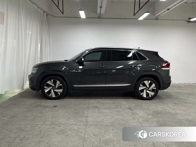 Volkswagen Tourang 2022 Темно-серый из Китая, фото 2