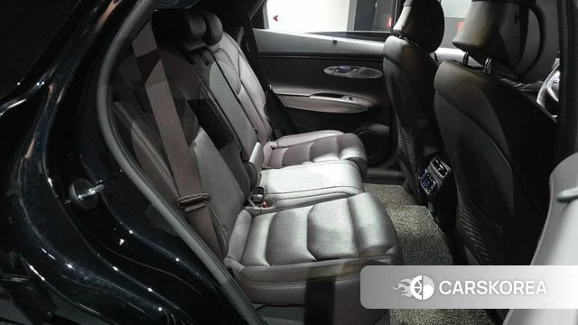 Genesis GV70 2021 Черный из Кореи, фото 2