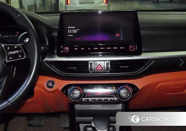 Kia The New K3 2nd generation 2021 Белый из Кореи, фото 2