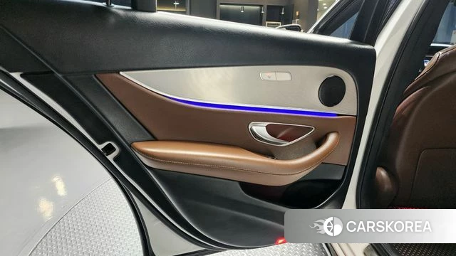 Mercedes-Benz E-Class W213 2019 Белый из Кореи, фото 2