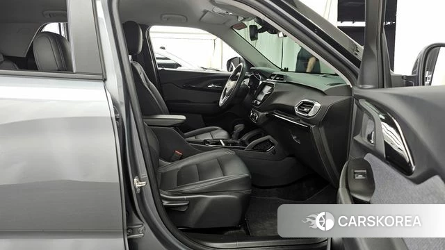 Chevrolet (GM Daewoo) Trailblazer 2021 Серый из Кореи, фото 2