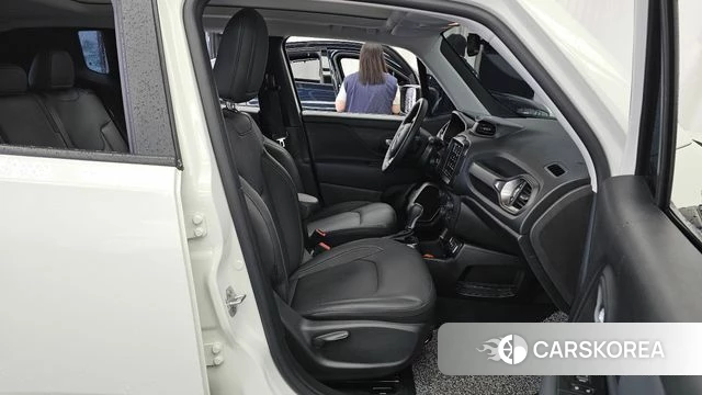 Jeep Renegade 2021 Белый из Кореи, фото 2