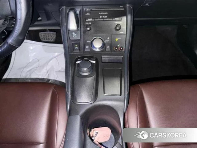 Lexus CT200h 2018 Белый из Кореи, фото 2