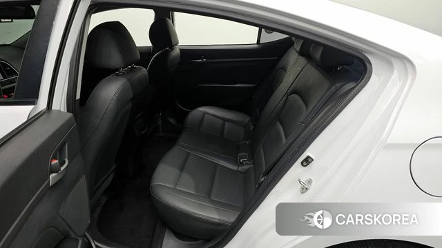 Hyundai Avante AD 2018 Белый из Кореи, фото 2