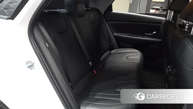 Hyundai The New Avante (CN7) 2025 Белый из Кореи, фото 2