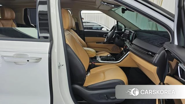 Kia Carnival 4th generation 2023 Белый из Кореи, фото 2