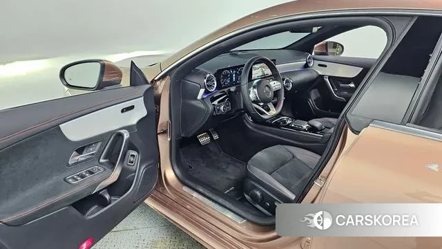 Mercedes-Benz CLA-Class C118 2022 Коричневый из Кореи, фото 2