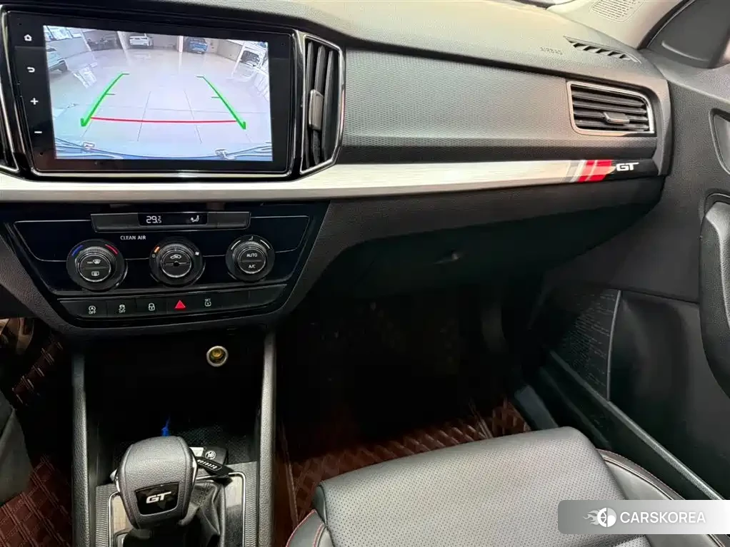 Skoda Komick 2024 Белый из Китая, фото 2
