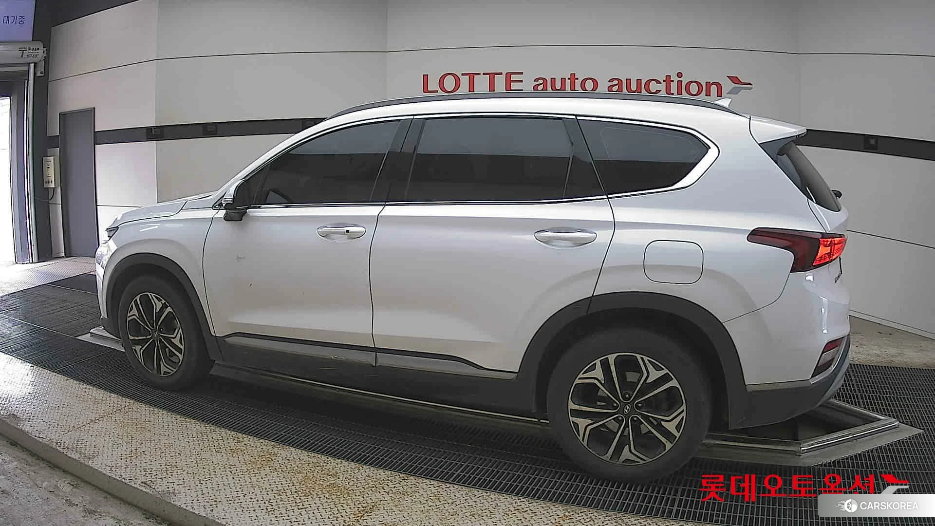 Hyundai Santa Fe 2019 Белый из Кореи, фото 2