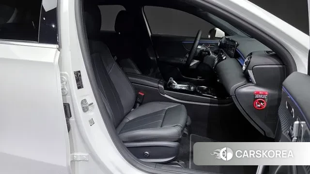 Mercedes-Benz A-Class W177 2025 Белый из Кореи, фото 2