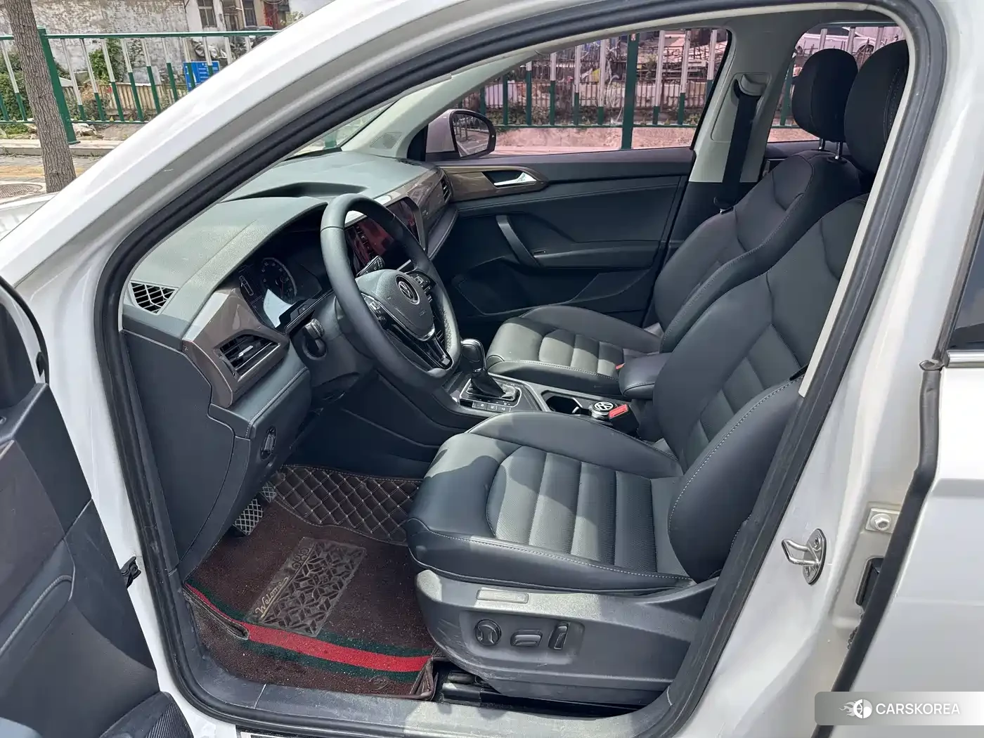 Volkswagen Tharu 2021 Белый из Китая, фото 2