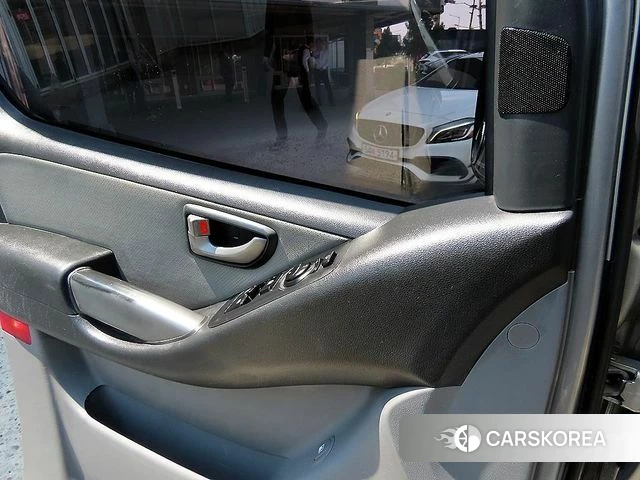 Hyundai The New Grand Starex 2018 Серебряный из Кореи, фото 2