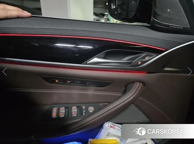 BMW 5 Series (G30) 2023 Черный из Кореи, фото 2