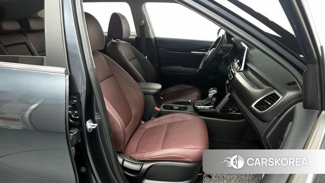 Kia Seltos 2021 Серый из Кореи, фото 2