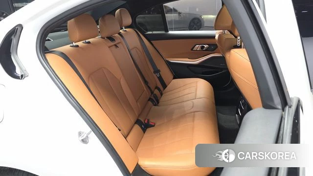 BMW 3 Series (G20) 2024 Белый из Кореи, фото 2