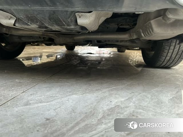 Mercedes-Benz Class C 2019 Серебристо-серый из Китая, фото 2
