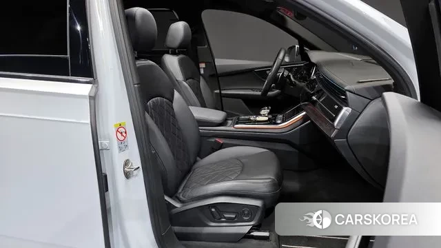 Audi Q7 (4M) 2023 Белый из Кореи, фото 2