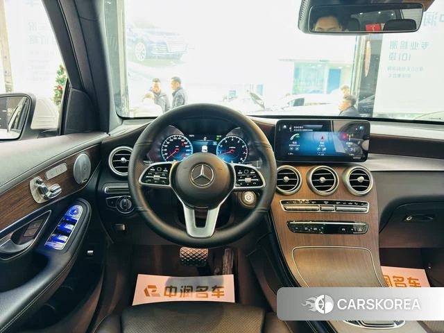 Mercedes-Benz GLC 2021 Белый из Китая, фото 2